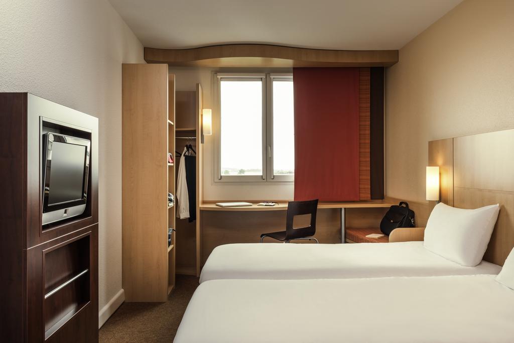 ibis cambronne tour eiffel hotel paris